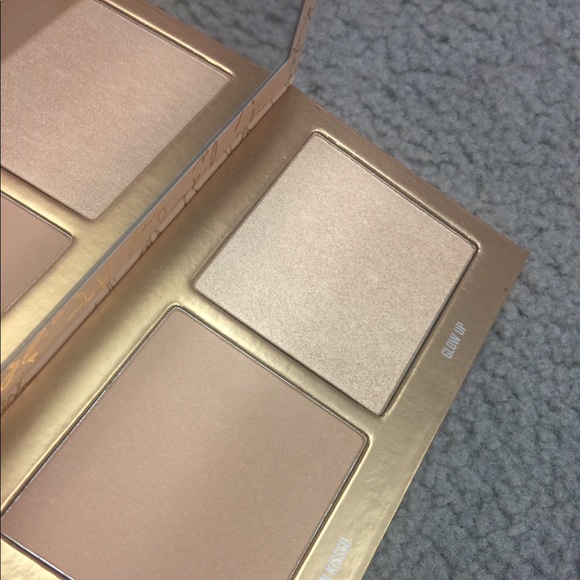 Kylie Cosmetics Eyeshadows Bronzer - Picture 4 of 8